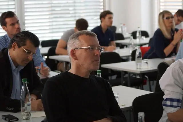 Gruppenarbeit im Workshop mit Birol Isik